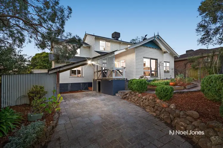 4 Lunar Crescent, Vermont VIC 3133