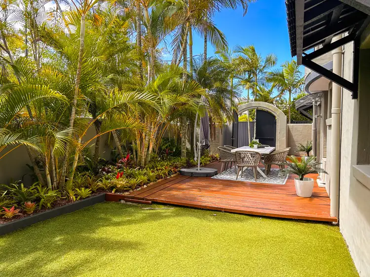 81 Noosa Parade