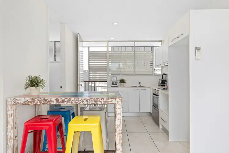 Fifth view of Homely unit listing, 2/17 Oxford Terrace, Taringa QLD 4068