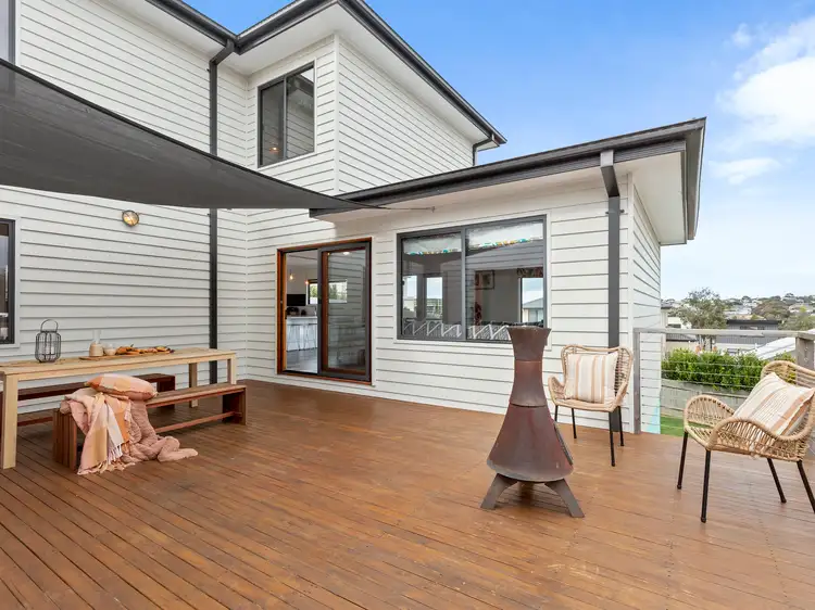 121 Beach Road, Torquay VIC 3228