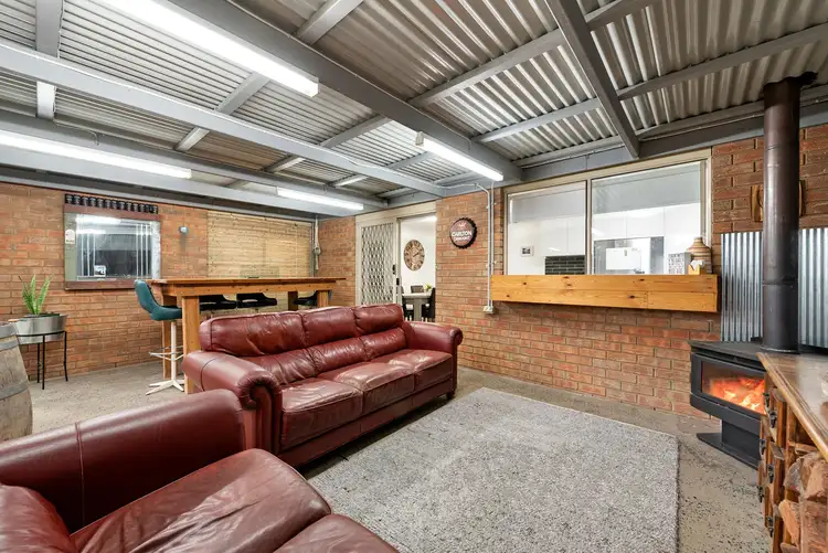 Fifth view of Homely house listing, 5 Kells Close, Cranbourne East VIC 3977