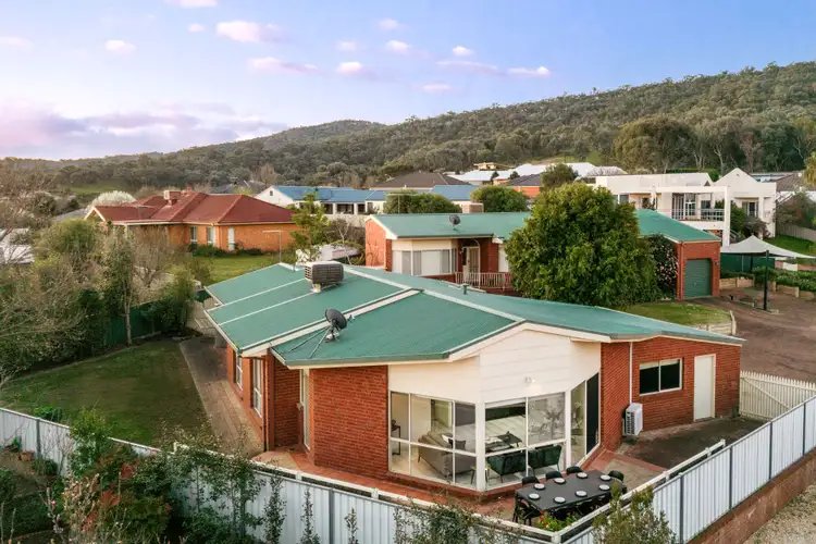 Second view of Homely townhouse listing, 1/3 Maynet Place, West Albury NSW 2640