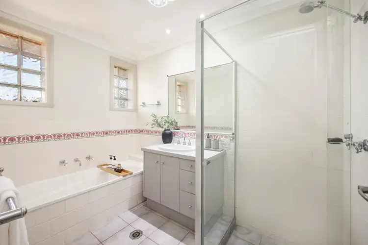 Sixth view of Homely townhouse listing, 1/3 Maynet Place, West Albury NSW 2640