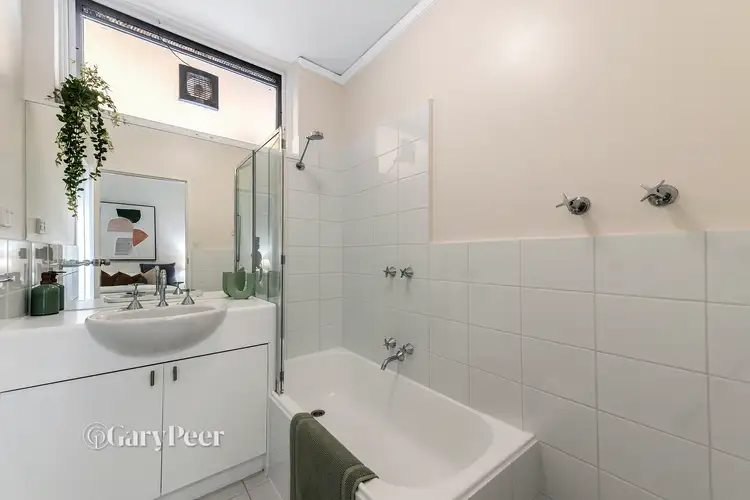 Fifth view of Homely apartment listing, 6/13 Holloway Street, Ormond VIC 3204