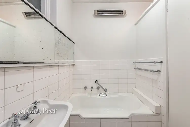 Sixth view of Homely apartment listing, 2/2 Ash Grove, Caulfield VIC 3162