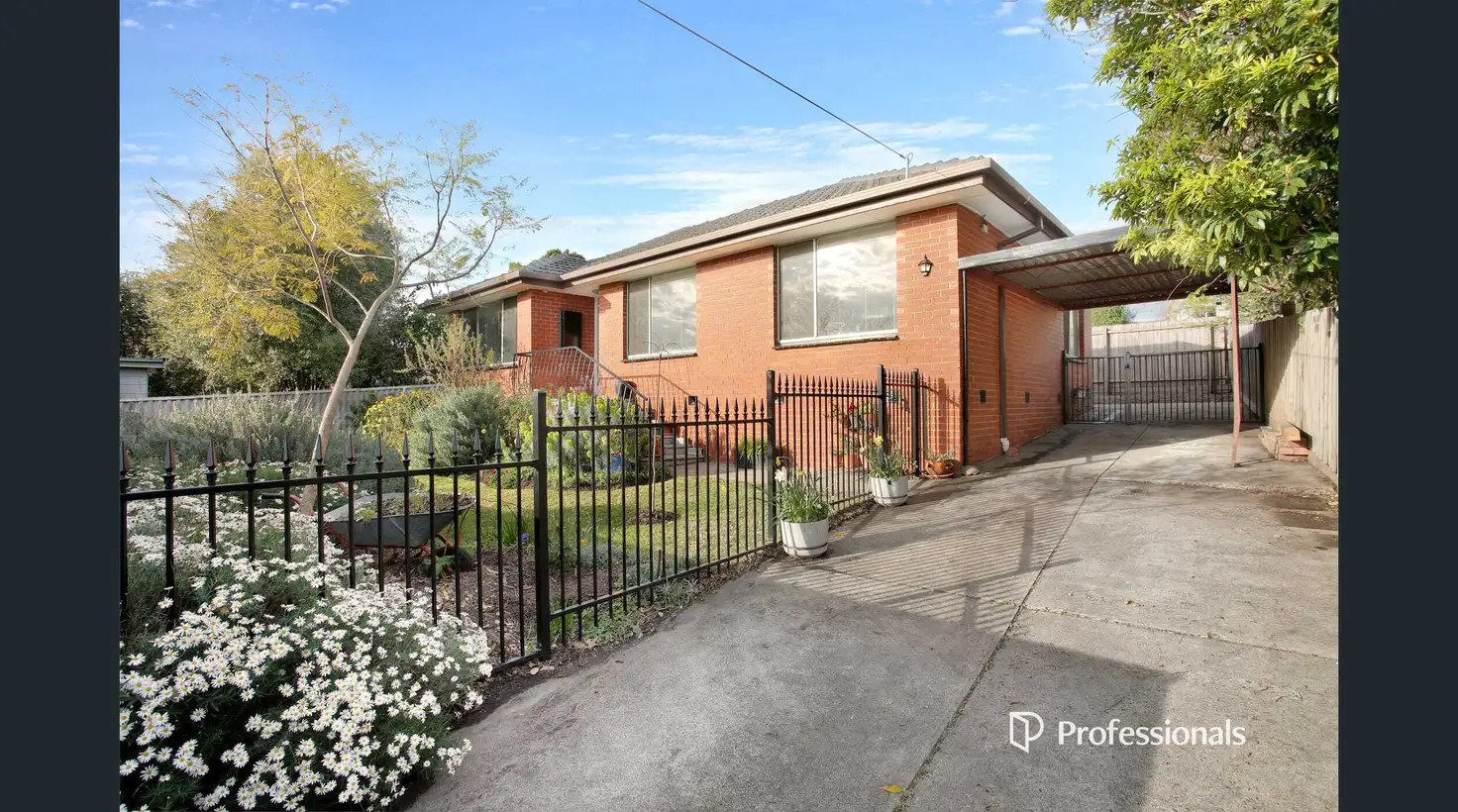 Main view of Homely house listing, 2/8 Stapley Crescent, Chadstone VIC 3148