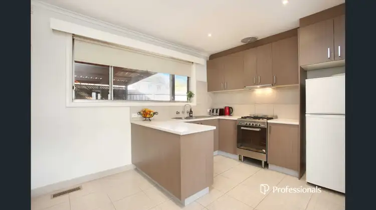 Fourth view of Homely house listing, 2/8 Stapley Crescent, Chadstone VIC 3148