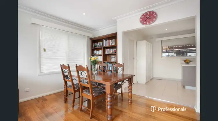 Fifth view of Homely house listing, 2/8 Stapley Crescent, Chadstone VIC 3148