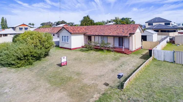 2 Douglas Street, South Bunbury WA 6230