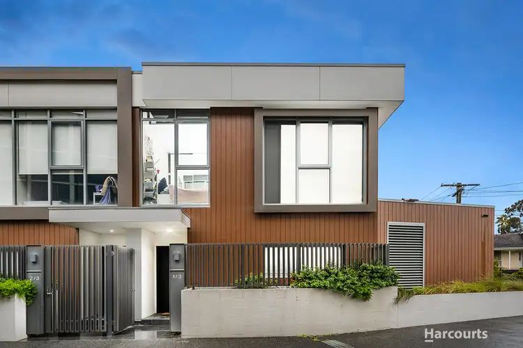 1/3 Lynne Avenue, Wantirna South VIC 3152