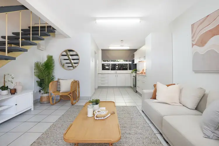 78 Kurrajong Crescent