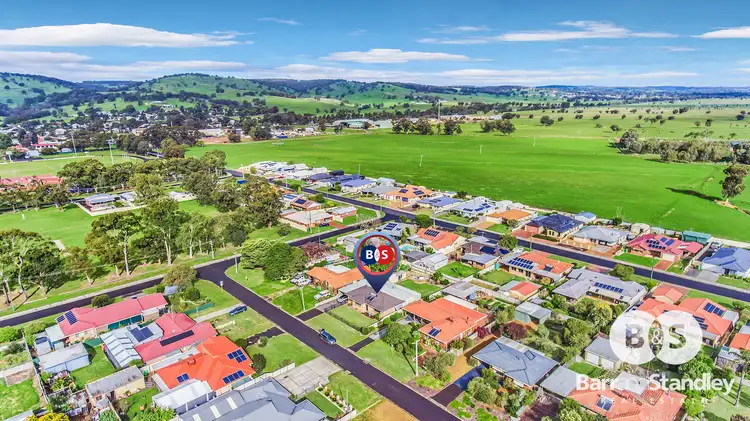 10 Lucy Crescent, Brunswick WA 6224