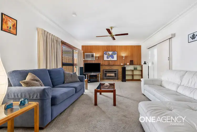 Second view of Homely house listing, 1 Woorilla Court, Frankston VIC 3199