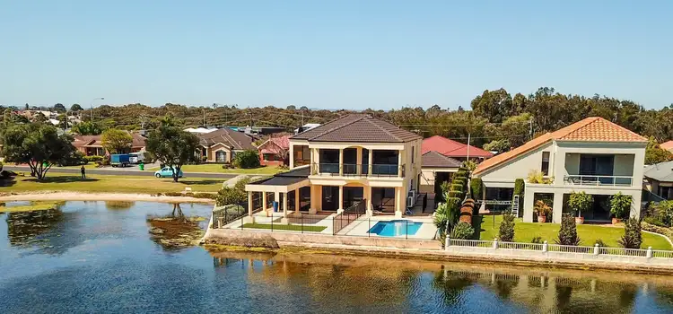 16 Pickworth Retreat, Pelican Point WA 6230