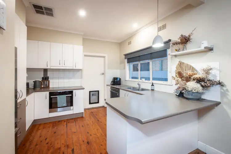 Fifth view of Homely house listing, 327 Charles Street, South Albury NSW 2640