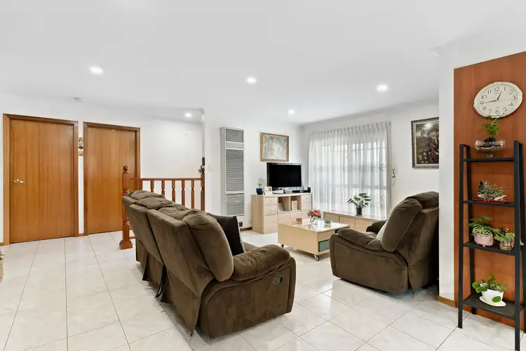 Second view of Homely unit listing, 2/19 Watt Street, Sunshine VIC 3020