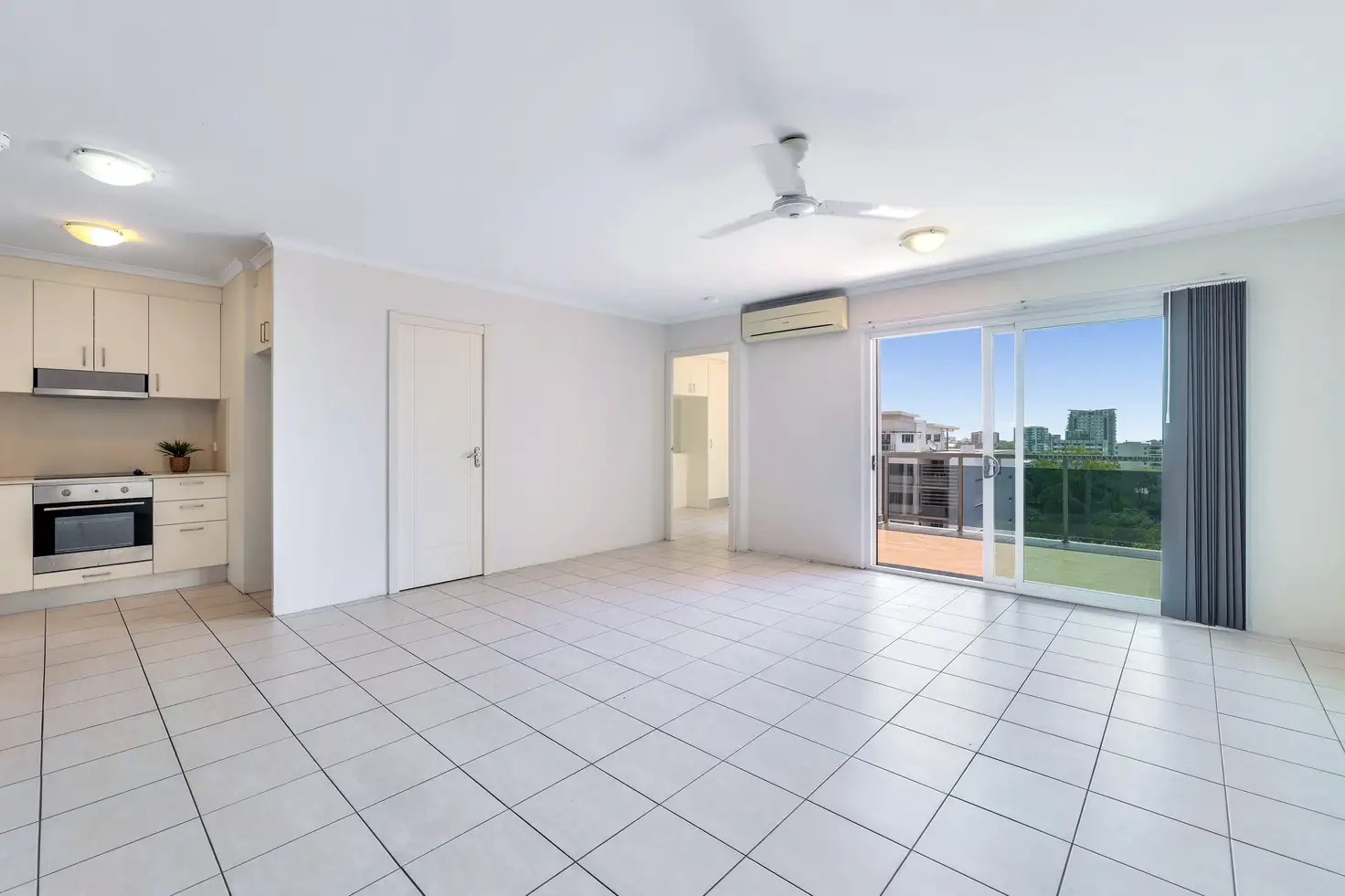 Main view of Homely unit listing, 1005/5 Gardiner Street, Darwin City NT 800