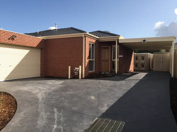 2/24 Amber Crescent, Narre Warren VIC 3805