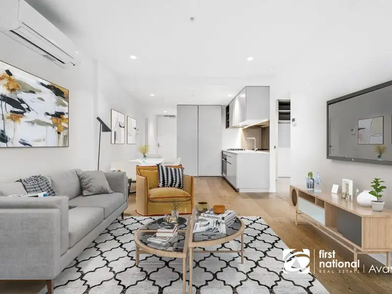 Main view of Homely apartment listing, 1902/462 Elizabeth Street, Melbourne VIC 3000