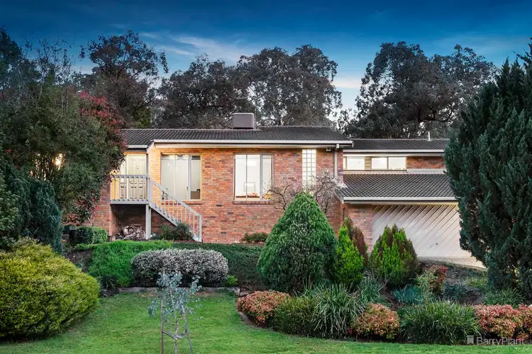 10 Glen Gully Road, Eltham North VIC 3095
