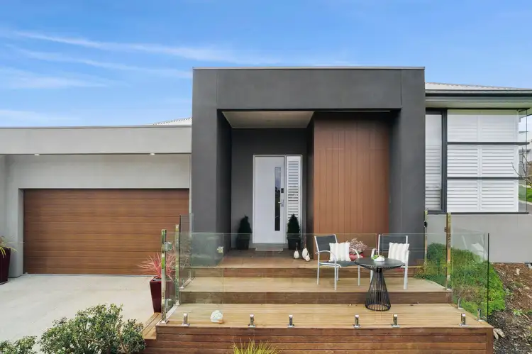 Main view of Homely house listing, 10 Rennick Avenue, Kyneton VIC 3444
