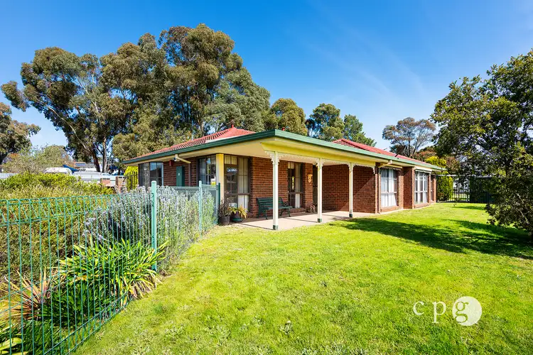 18 Van Heurck Street, Castlemaine VIC 3450