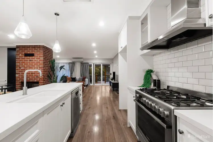 Fifth view of Homely house listing, 8 Felix Crescent, Ringwood North VIC 3134