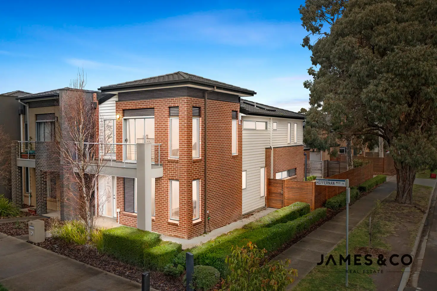 Main view of Homely townhouse listing, 21 Heffernan Walk, Heidelberg Heights VIC 3081