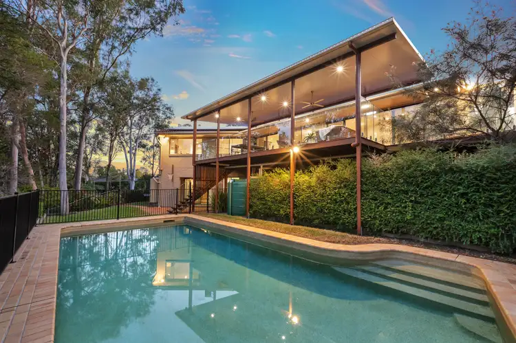 3 Dyer Street, Chapel Hill QLD 4069