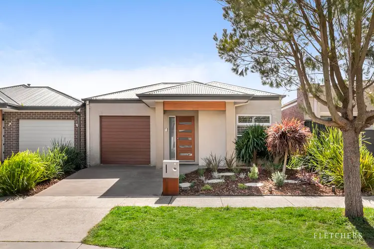 4 MAYFLOWER Drive, Cranbourne West VIC 3977