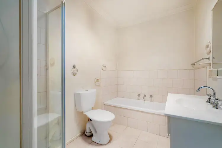 Fifth view of Homely unit listing, 2/37 Farnham Road, Bayswater VIC 3153