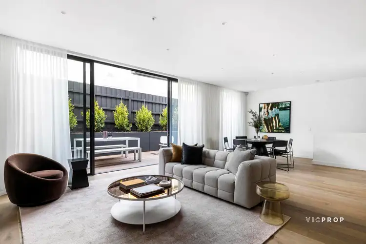 Main view of Homely townhouse listing, 2/34 Jurang Street, Balwyn VIC 3103