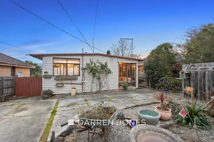 17 Orana Drive, Watsonia VIC 3087
