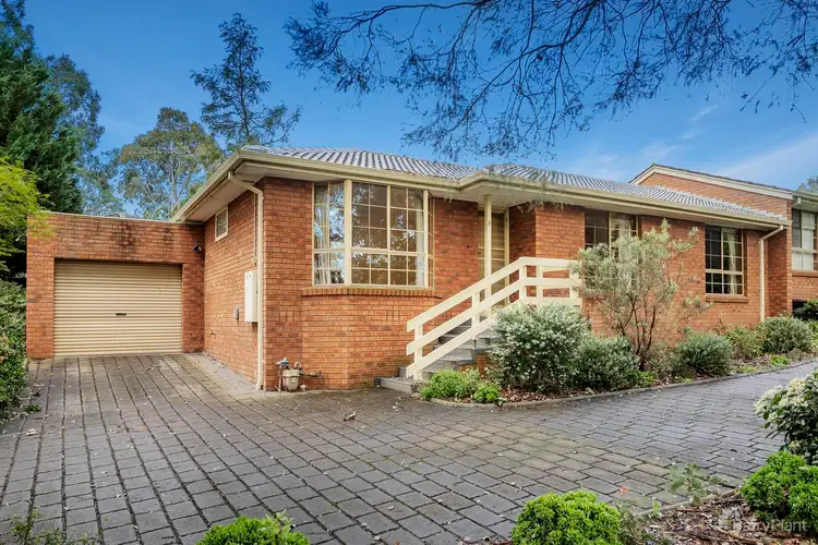 3/2 Fernside Avenue, Briar Hill VIC 3088