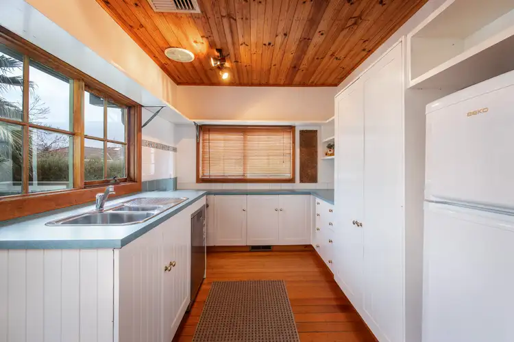Sixth view of Homely house listing, 590 Affleck Street, Albury NSW 2640