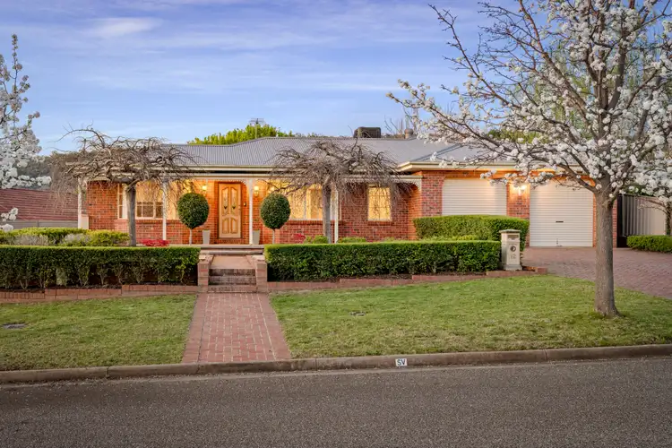 12 Quinton Court, West Albury NSW 2640