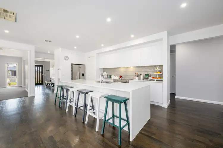 Fifth view of Homely house listing, 3 Mallacoota Drive, Kialla VIC 3631