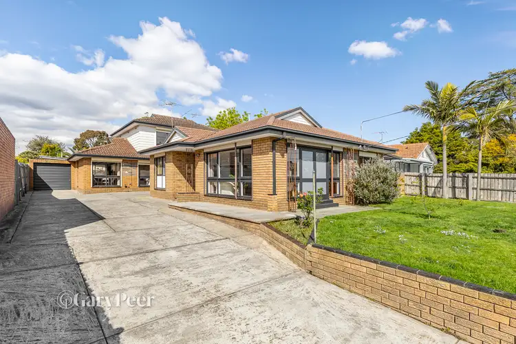 1 & 2/34b Poath Road, Hughesdale VIC 3166