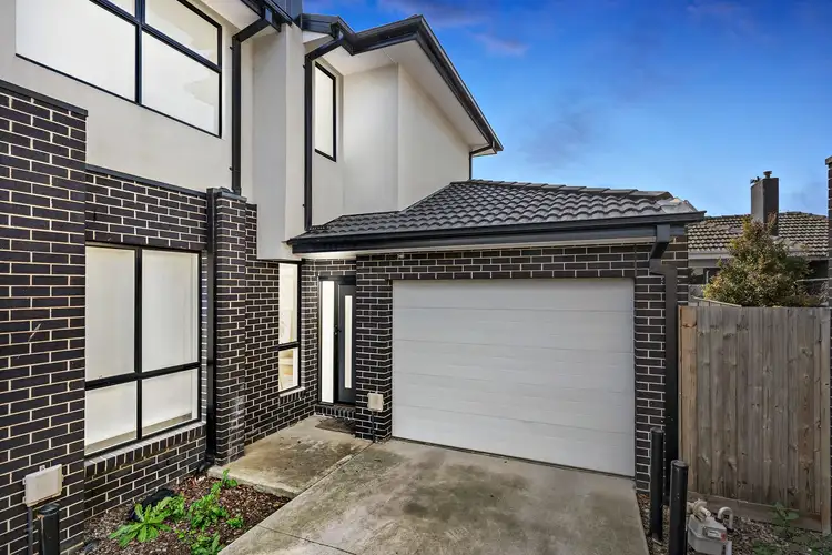 2/14 Clarendon Street, Maidstone VIC 3012