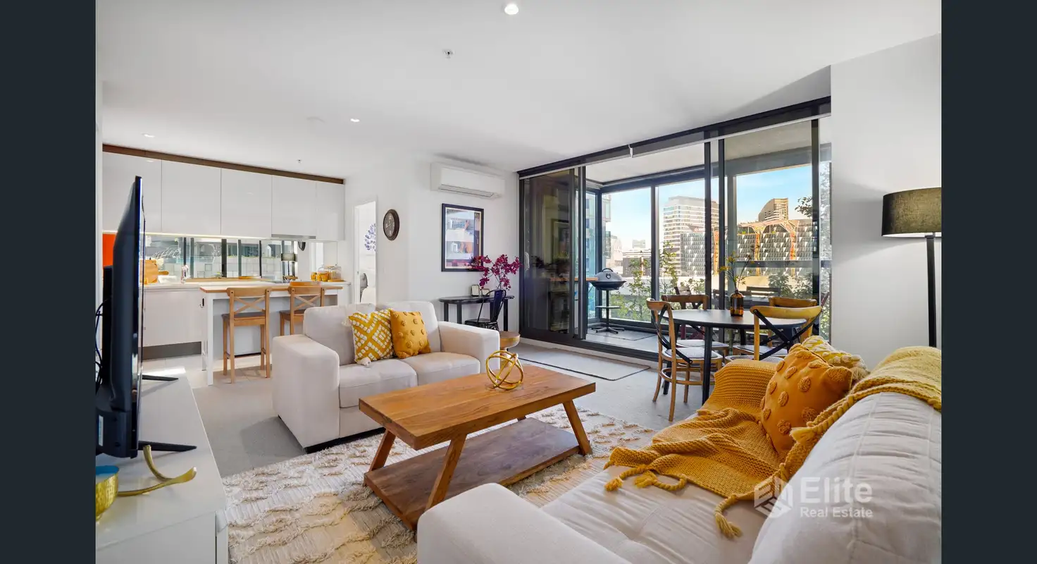 Main view of Homely apartment listing, 612/639 Lonsdale Street, Melbourne VIC 3000
