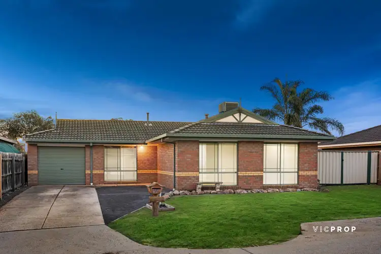 22 Gould Walk, Truganina VIC 3029
