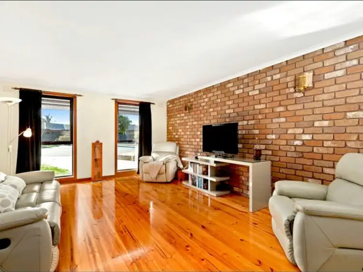 Second view of Homely house listing, 8 Seville Court, Cheltenham VIC 3192