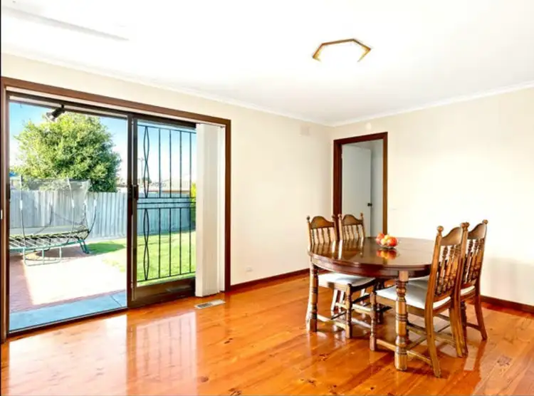 Sixth view of Homely house listing, 8 Seville Court, Cheltenham VIC 3192