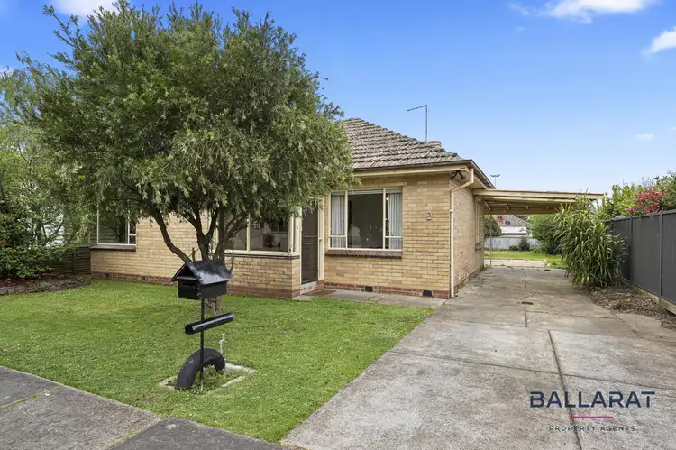 Main view of Homely house listing, 2 Linden Avenue, Wendouree VIC 3355
