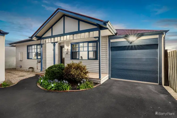 Main view of Homely unit listing, 2/16 Cook Road, Mitcham VIC 3132