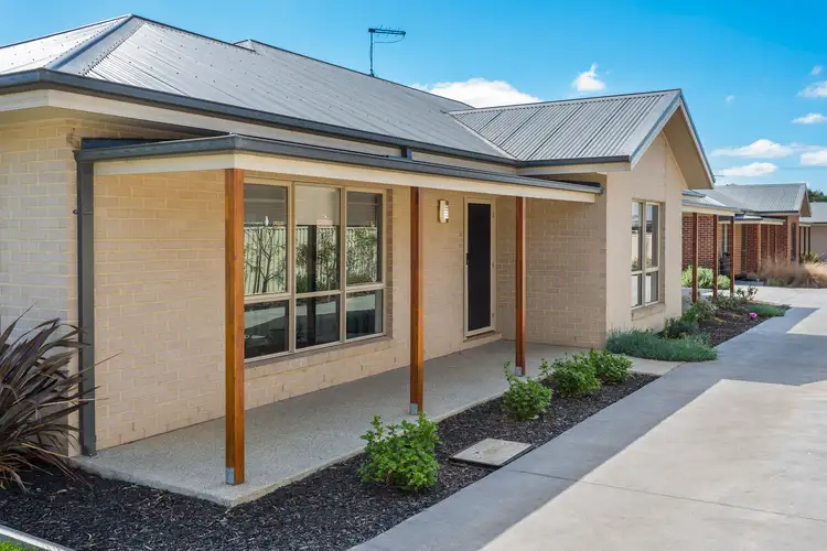 1 Roger Street