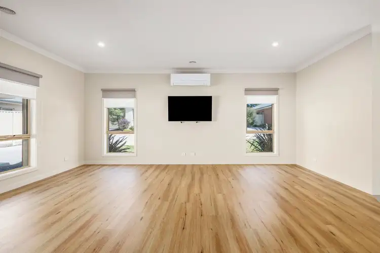 Fifth view of Homely unit listing, 16/1 Roger Street, Romsey VIC 3434