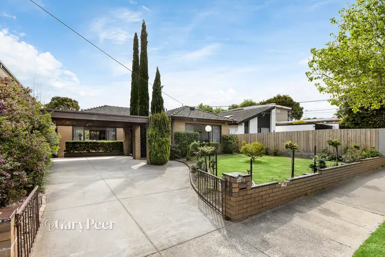 12 Loch Avenue, St Kilda East VIC 3183