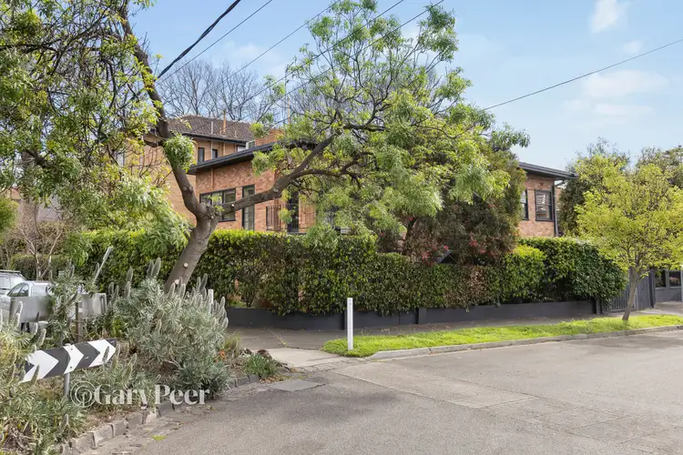 2/23 Eildon Road, St Kilda VIC 3182