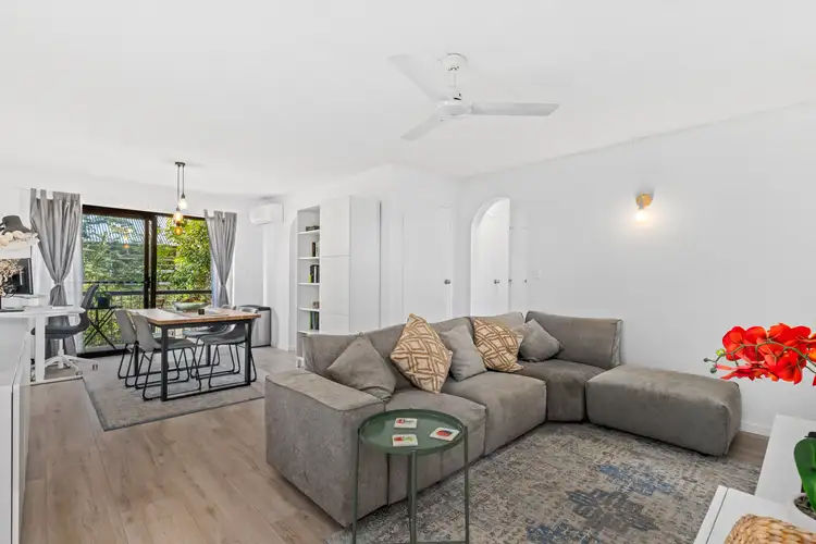 1/55 Central Avenue, Indooroopilly QLD 4068